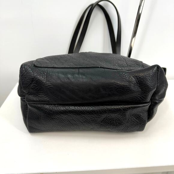 Portland Leather Goods Large Tote Bag Black Pebbled Leather Zipper Top Travel - Picture 5 of 9